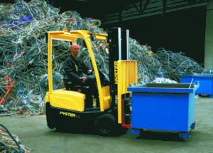 Tough Electric Hyster J1.6XNT Meets the Needs of Demanding Recycling Applications