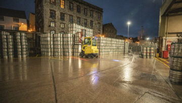 Specjalnie zaprojektowane wózki widłowe Hyster® usprawniają prace w Heineken